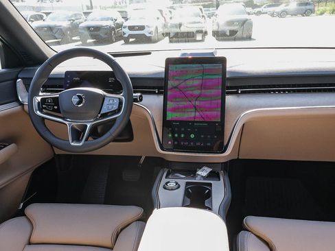 New 2026 Volvo EX90 Plus RWD image 23