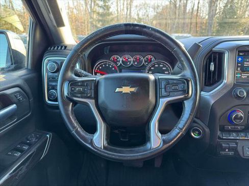 Used 2021 Chevrolet Silverado 1500 LT image 18
