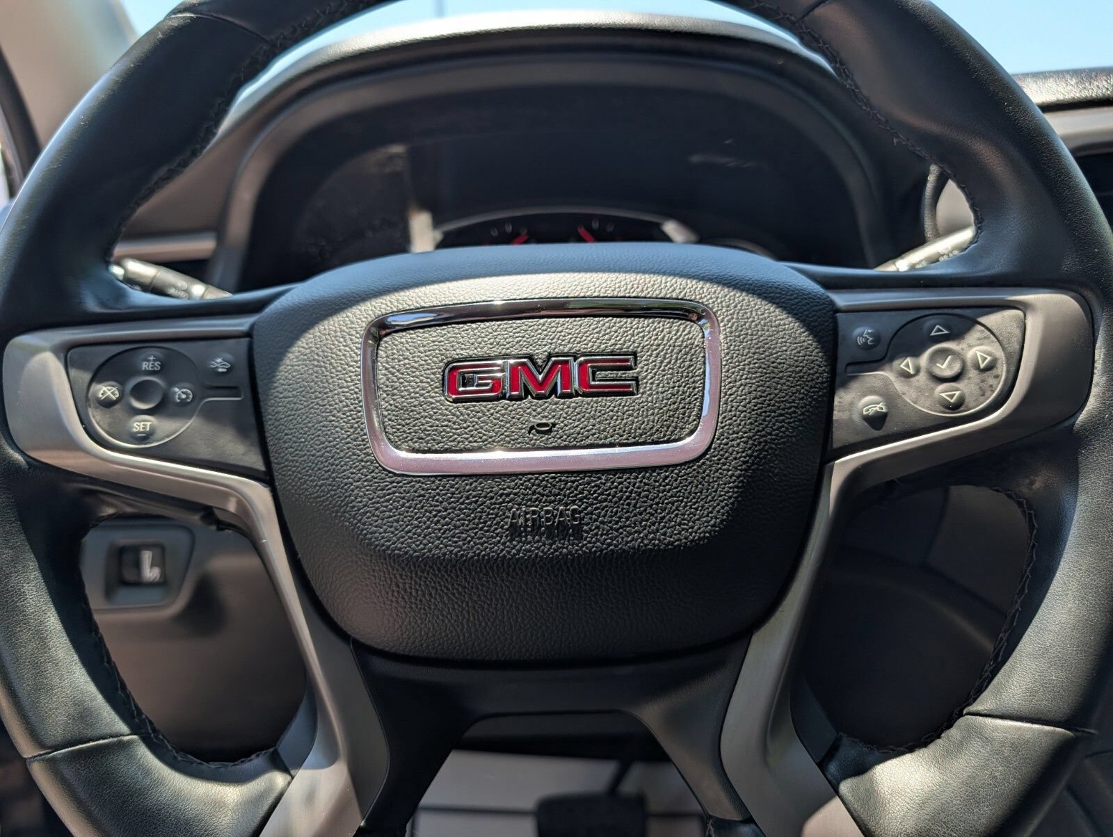 Used 2023 GMC Acadia AT4 w/ Trailering Package AWD/4WD image 32