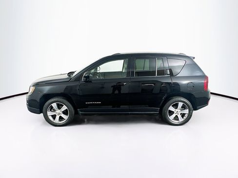 Used 2017 Jeep Compass High Altitude image 4