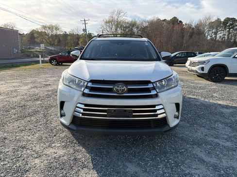 Used 2017 Toyota Highlander Limited image 8