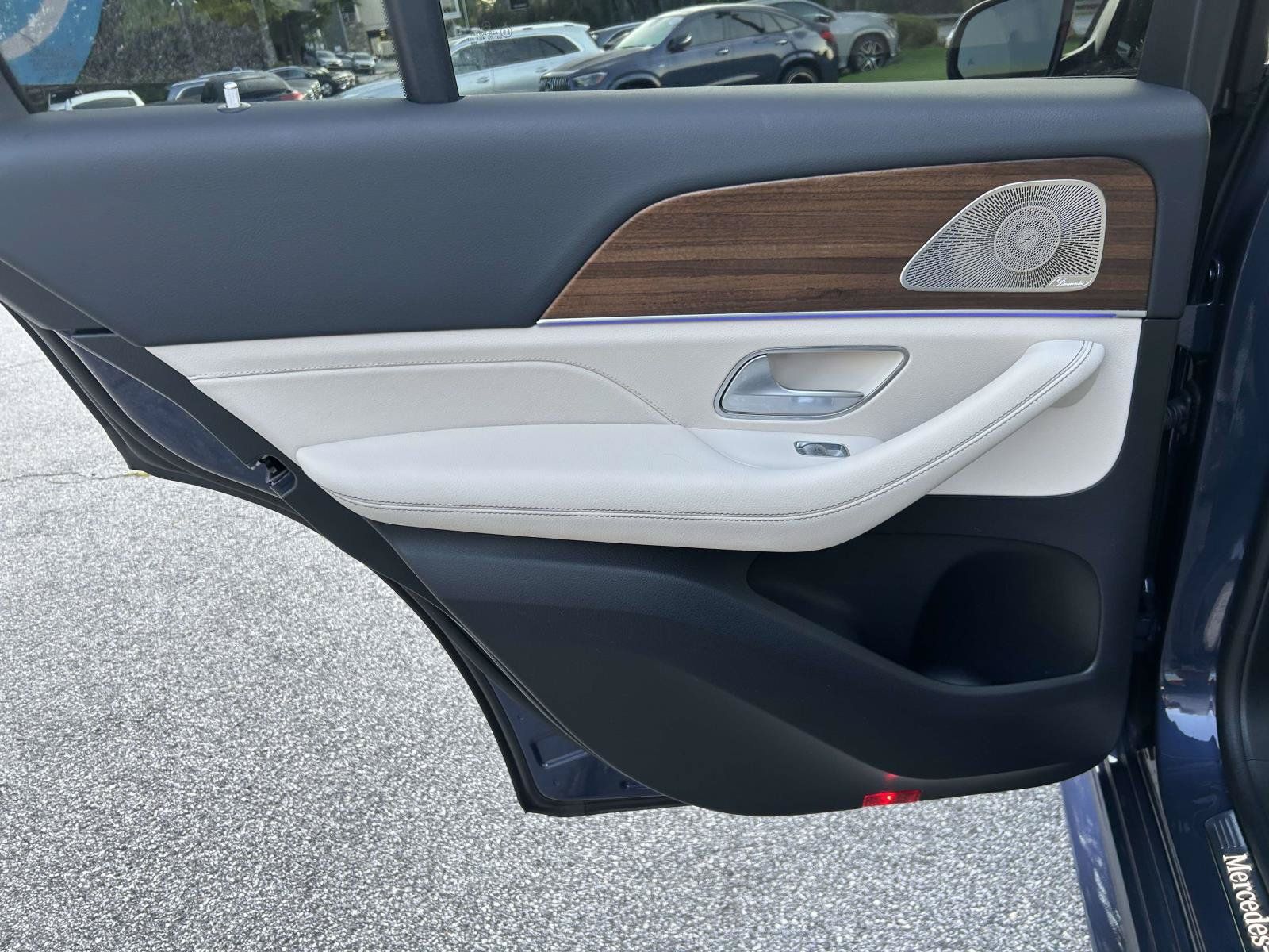 Certified 2025 Mercedes-Benz GLE 350 4MATIC image 38