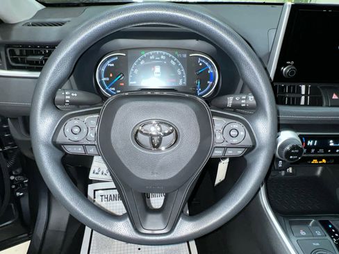 New 2025 Toyota RAV4 LE image 15