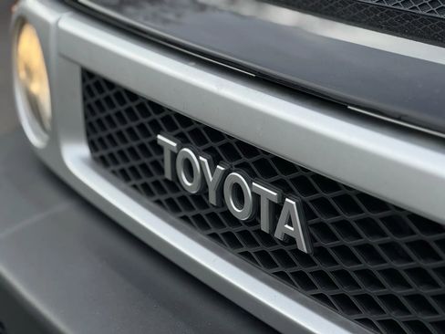 Used 2008 Toyota FJ Cruiser 4WD w/ Convenience Pkg image 10