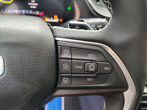 New 2026 Jeep Grand Cherokee Limited image 34