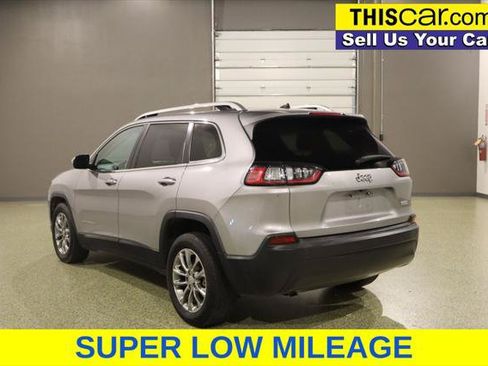Used 2019 Jeep Cherokee Latitude Plus FWD image 6