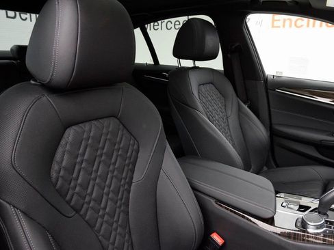 Used 2023 BMW 530i w/ Convenience Package image 17