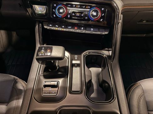 Used 2023 GMC Sierra 1500 AT4 w/ AT4 Premium Package image 29