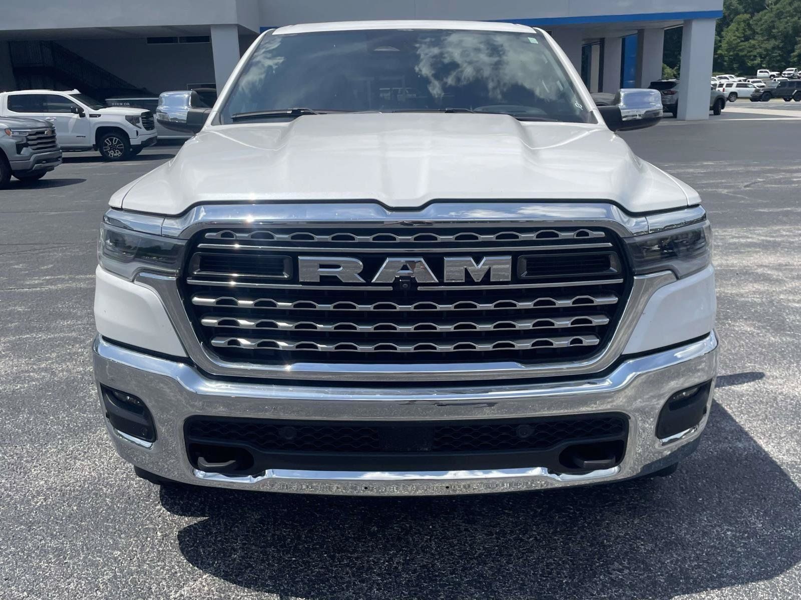 Used 2025 RAM 1500 Limited AWD/4WD image 13