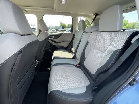 Used 2023 Subaru Forester Premium AWD/4WD image 40