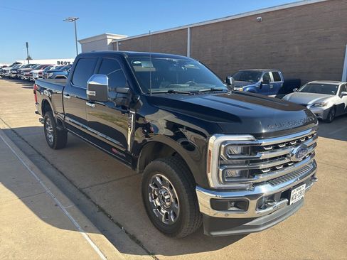 Used 2024 Ford F250 King Ranch w/ Chrome Package image 4