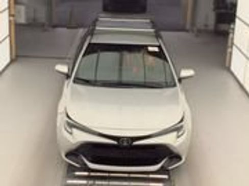 Used 2023 Toyota Corolla SE FWD image 2