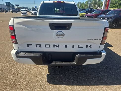 Used 2023 Nissan Frontier SV w/ SV Convenience Package AWD/4WD image 31