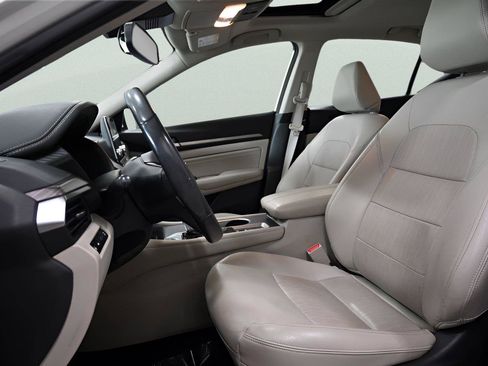 Used 2019 Nissan Altima 2.5 SL AWD/4WD image 12