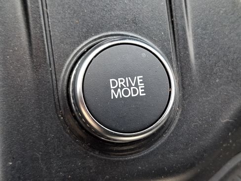 Used 2025 Ford Explorer ST AWD/4WD image 28