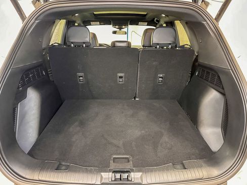 Used 2025 Ford Escape ST-Line w/ Tech Pack #1 AWD/4WD image 17