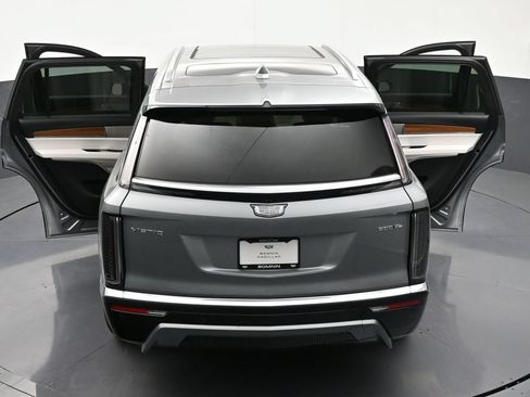 Used 2026 Cadillac Vistiq Luxury AWD/4WD image 37