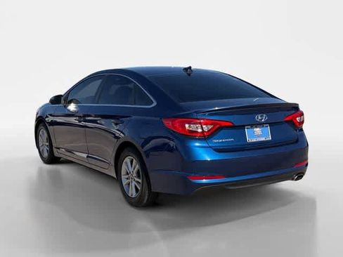 Used 2016 Hyundai Sonata SE image 3