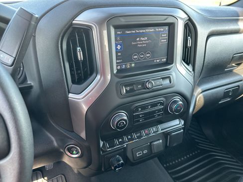 Used 2025 Chevrolet Silverado 1500 Custom AWD/4WD image 16