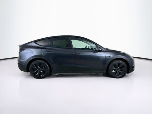 Used 2025 Tesla Model Y Long Range RWD image 10