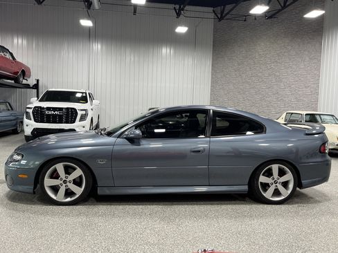 Used 2006 Pontiac GTO RWD image 2