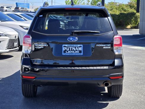 Used 2017 Subaru Forester 2.5i Touring AWD/4WD image 5
