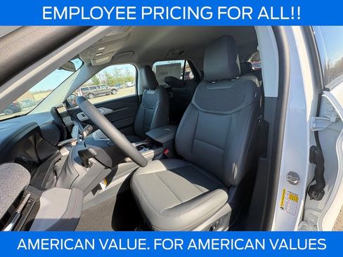 New 2026 Ford Explorer Active w/ Active Comfort Package AWD/4WD image 9
