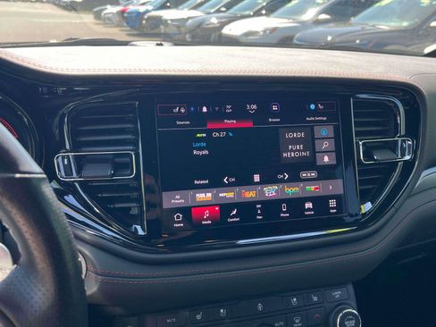 Used 2023 Dodge Durango GT AWD/4WD image 14