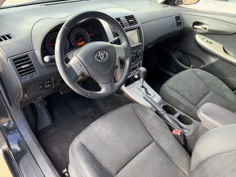 Used 2010 Toyota Corolla image 11