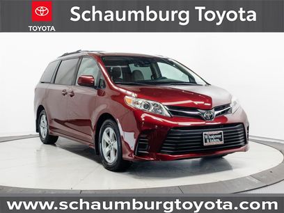 Used 2019 Toyota Sienna LE w/ Outdoor Package