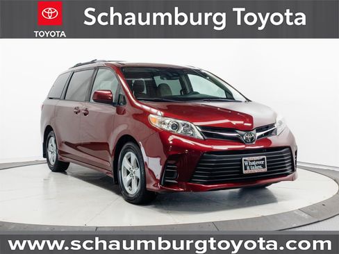 Used 2019 Toyota Sienna LE w/ Outdoor Package FWD image 1