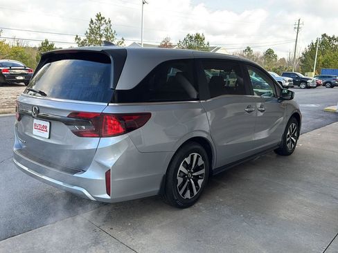 New 2026 Honda Odyssey EX-L image 5