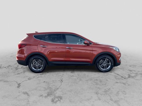 Used 2017 Hyundai Santa Fe Sport image 9