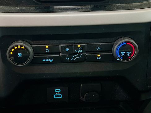 Used 2023 Ford F150 XLT AWD/4WD image 11