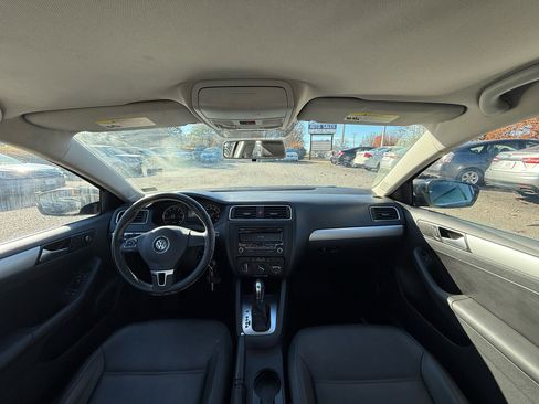 Used 2014 Volkswagen Jetta SE image 23