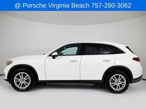 Used 2025 Mercedes-Benz GLC 300 4MATIC image 2