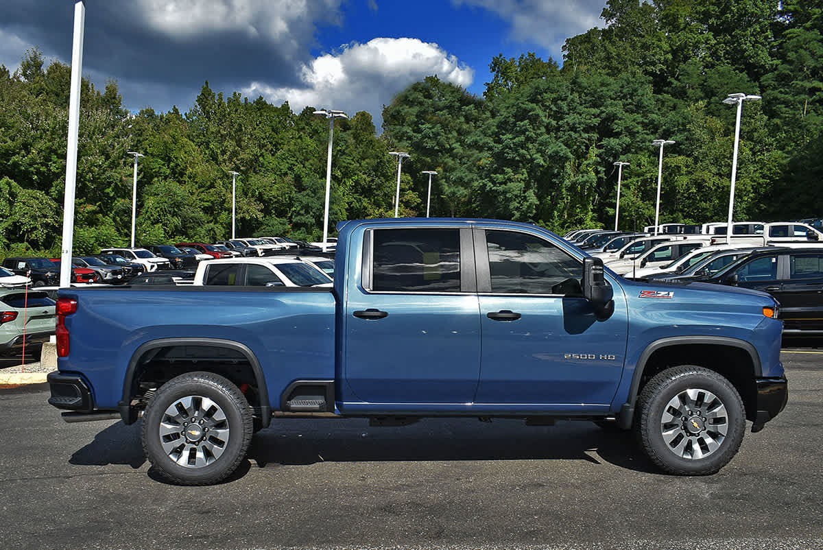 New 2026 Chevrolet Silverado 2500 Custom w/ Custom Value Package AWD/4WD image 6