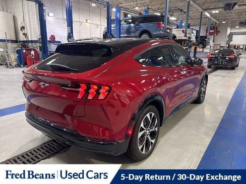Certified 2022 Ford Mustang Mach-E Premium image 8