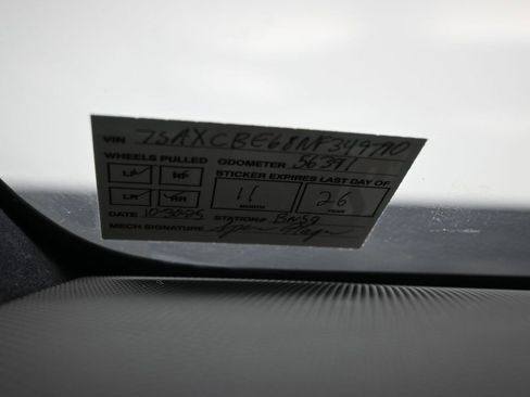 Used 2022 Tesla Model X Plaid image 8