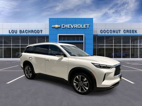 Used 2023 INFINITI QX60 Luxe w/ Cargo Package AWD/4WD image 2
