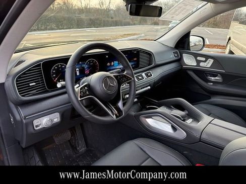 Certified 2026 Mercedes-Benz GLS 450 4MATIC image 13