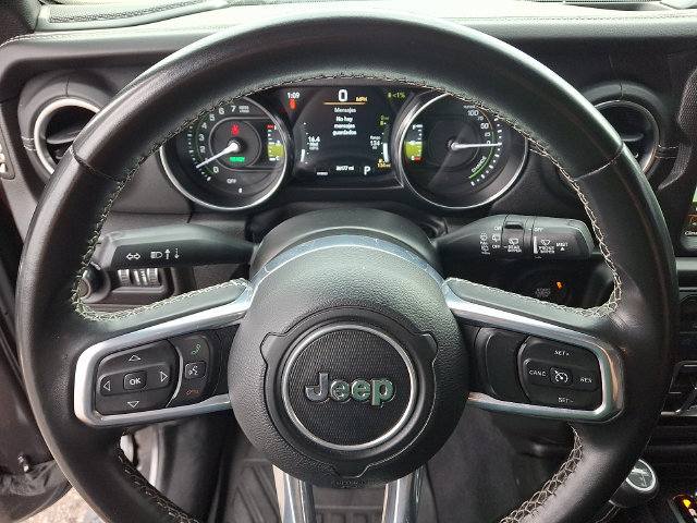 Used 2022 Jeep Wrangler Unlimited Sahara AWD/4WD image 4