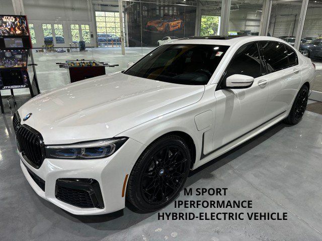 Used 2020 BMW 745e xDrive AWD/4WD image 1