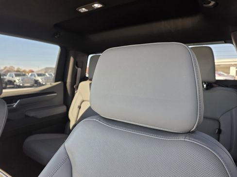 Used 2023 GMC Sierra 1500 SLT w/ SLT Premium Plus Package image 21