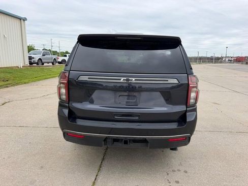 Used 2022 Chevrolet Tahoe Z71 w/ Luxury Package AWD/4WD image 4