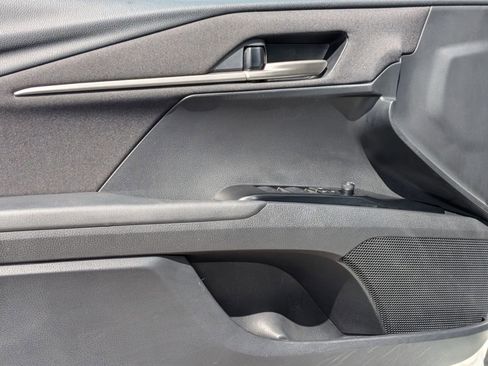 Used 2025 Toyota Camry LE image 11