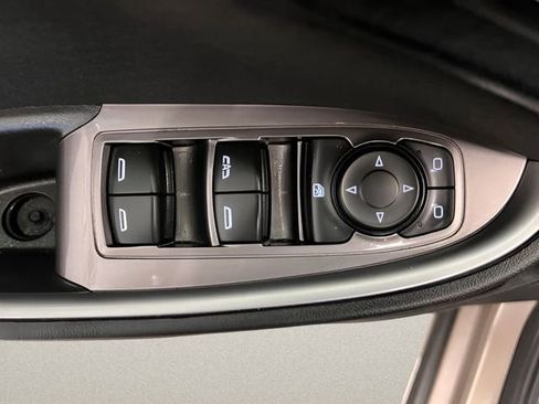 Used 2022 Chevrolet Malibu LT FWD image 12