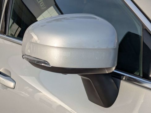 Used 2023 Volvo XC60 B5 Plus w/ Climate Package image 12