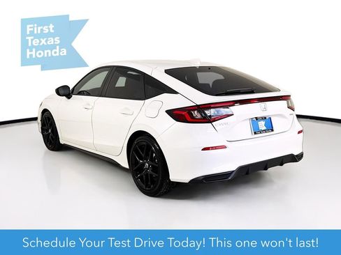 Used 2023 Honda Civic Sport image 6