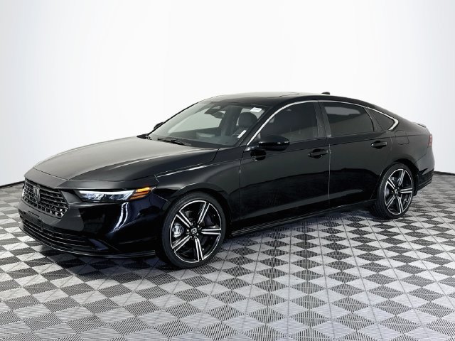 Used 2023 Honda Accord Sport image 4